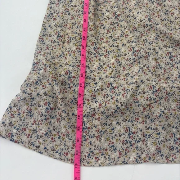 Polagram Taupe Floral Dress with Plunging V Neck. Pockets! - Picture 8 of 8